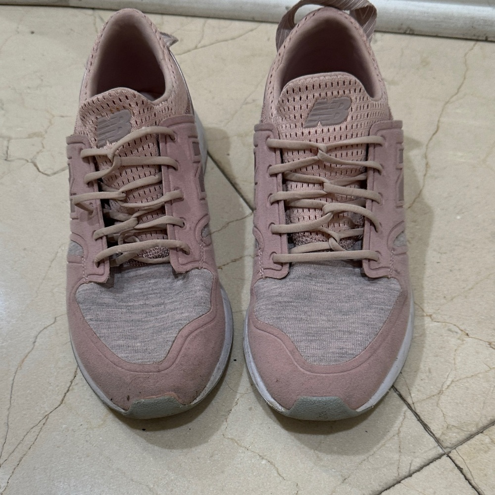 New Balance Women's Pink and Gray Sneakers